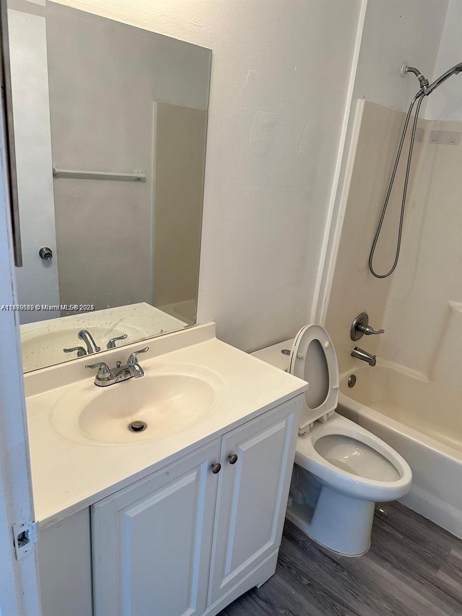 PEMBROKE PINES NO 3 - Residential Lease