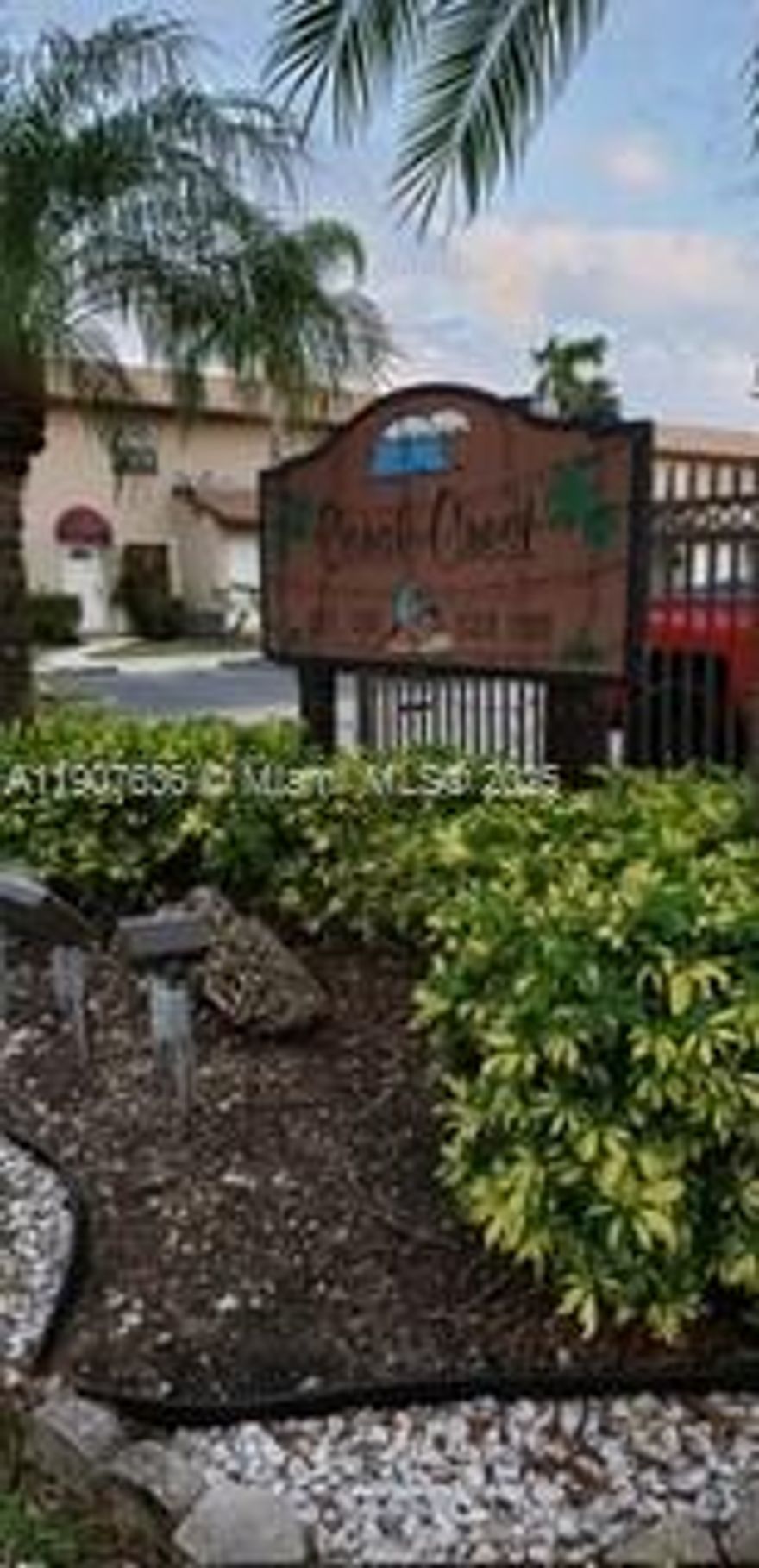 Beautifully renovated  condo located in the heart of Kendall! This unit features a spacious layout plenty of natural light. The unit also includes an in-unit washer and dryer