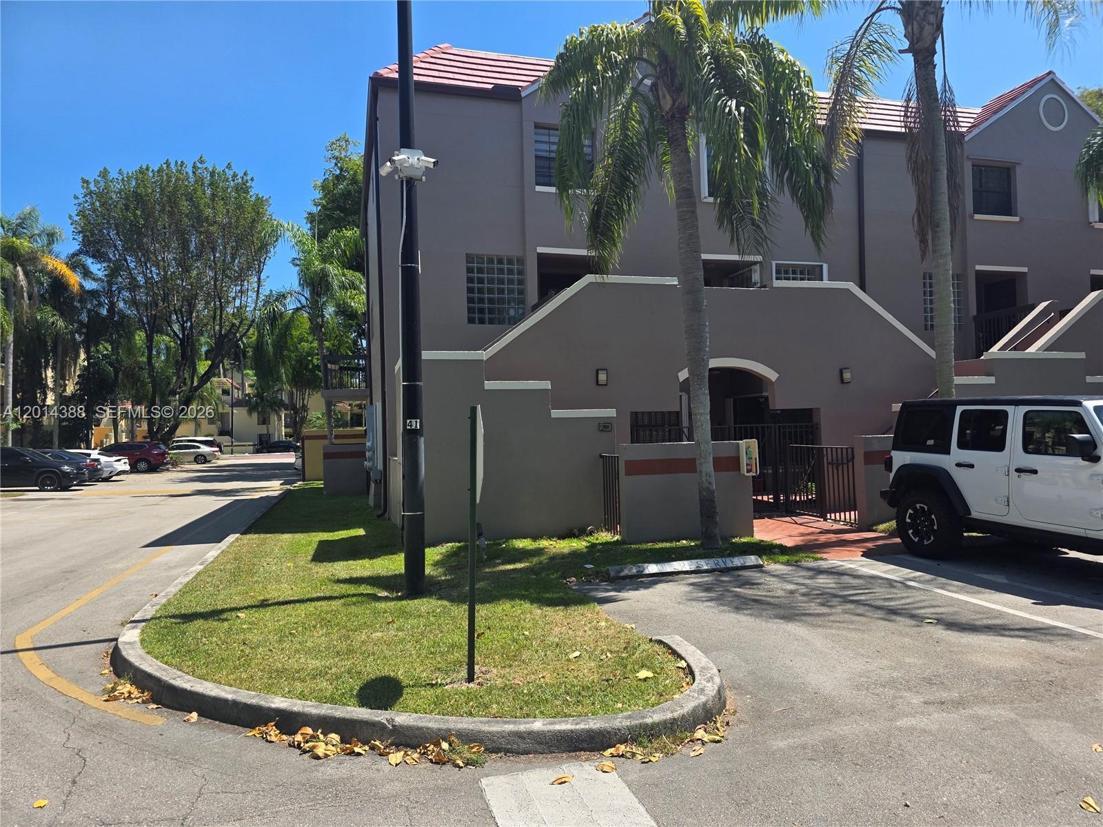 ELAN AT CALUSA CONDO XII - Residential Lease