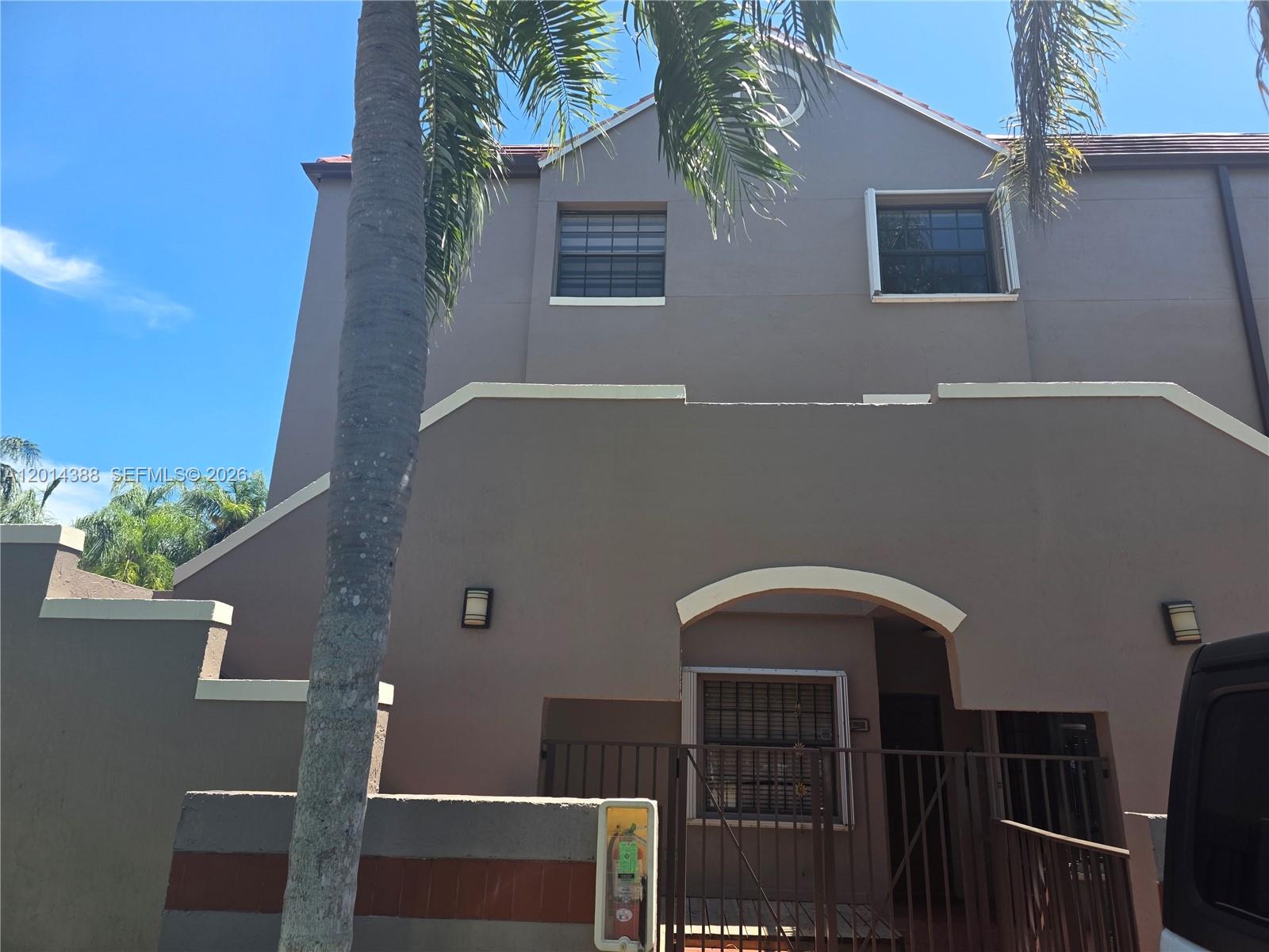 ELAN AT CALUSA CONDO XII - Residential Lease