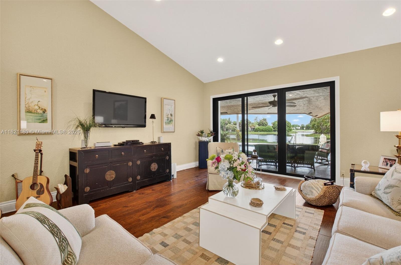 STONEBRIDGE - Residential