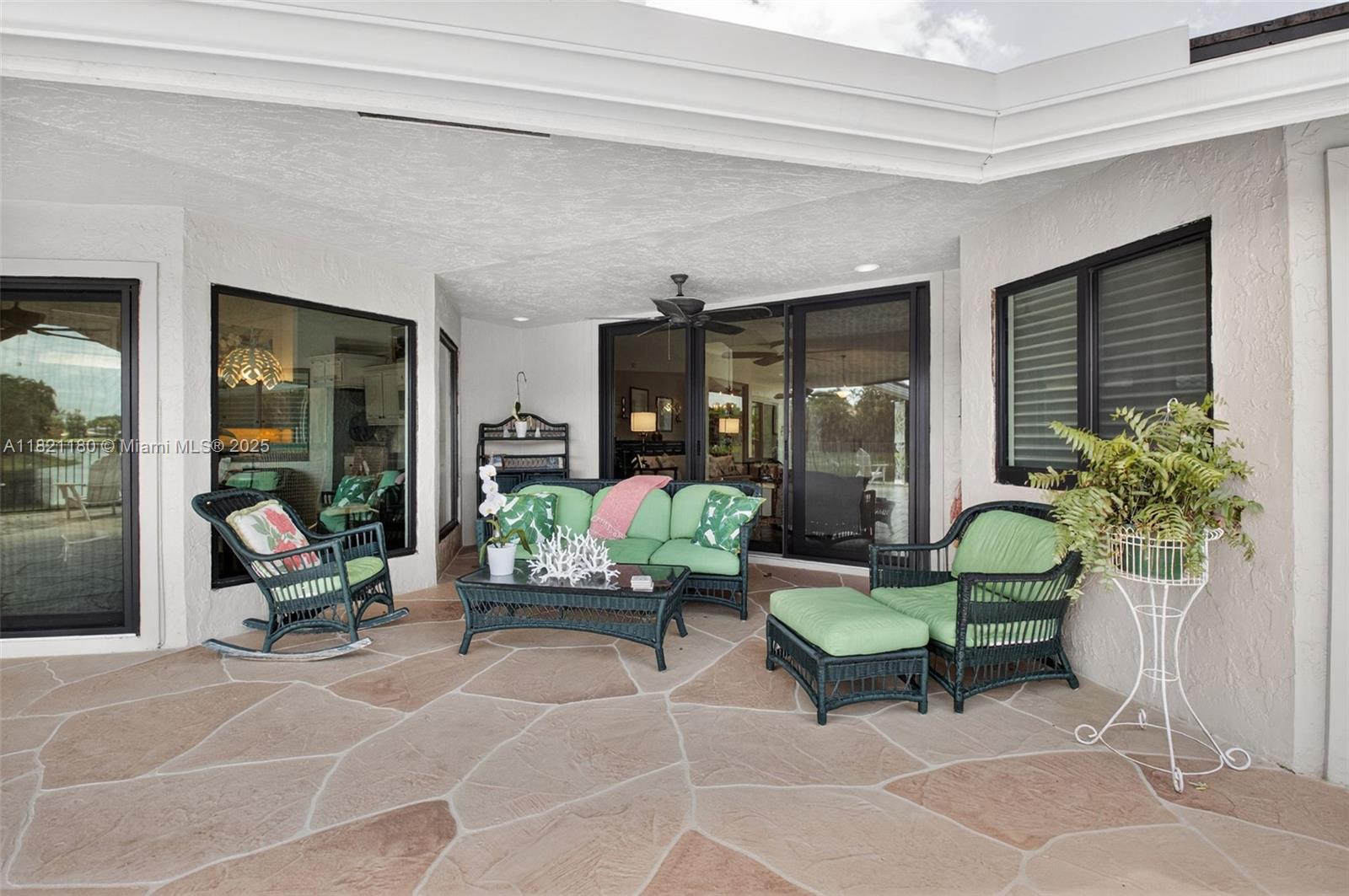 STONEBRIDGE - Residential