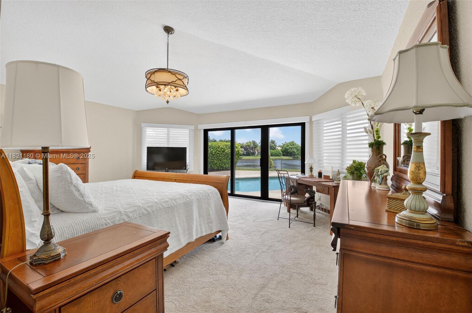 STONEBRIDGE - Residential