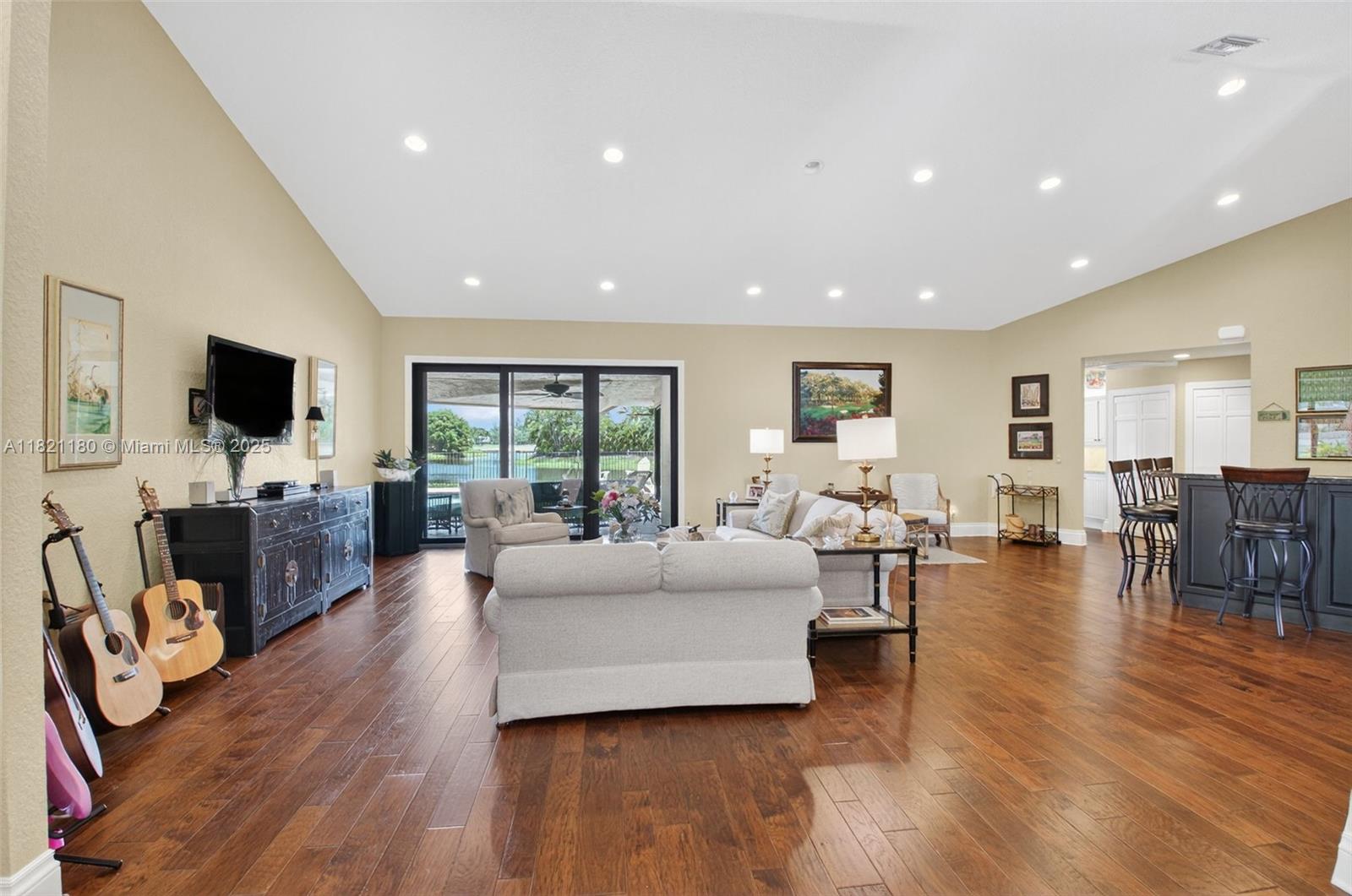 STONEBRIDGE - Residential