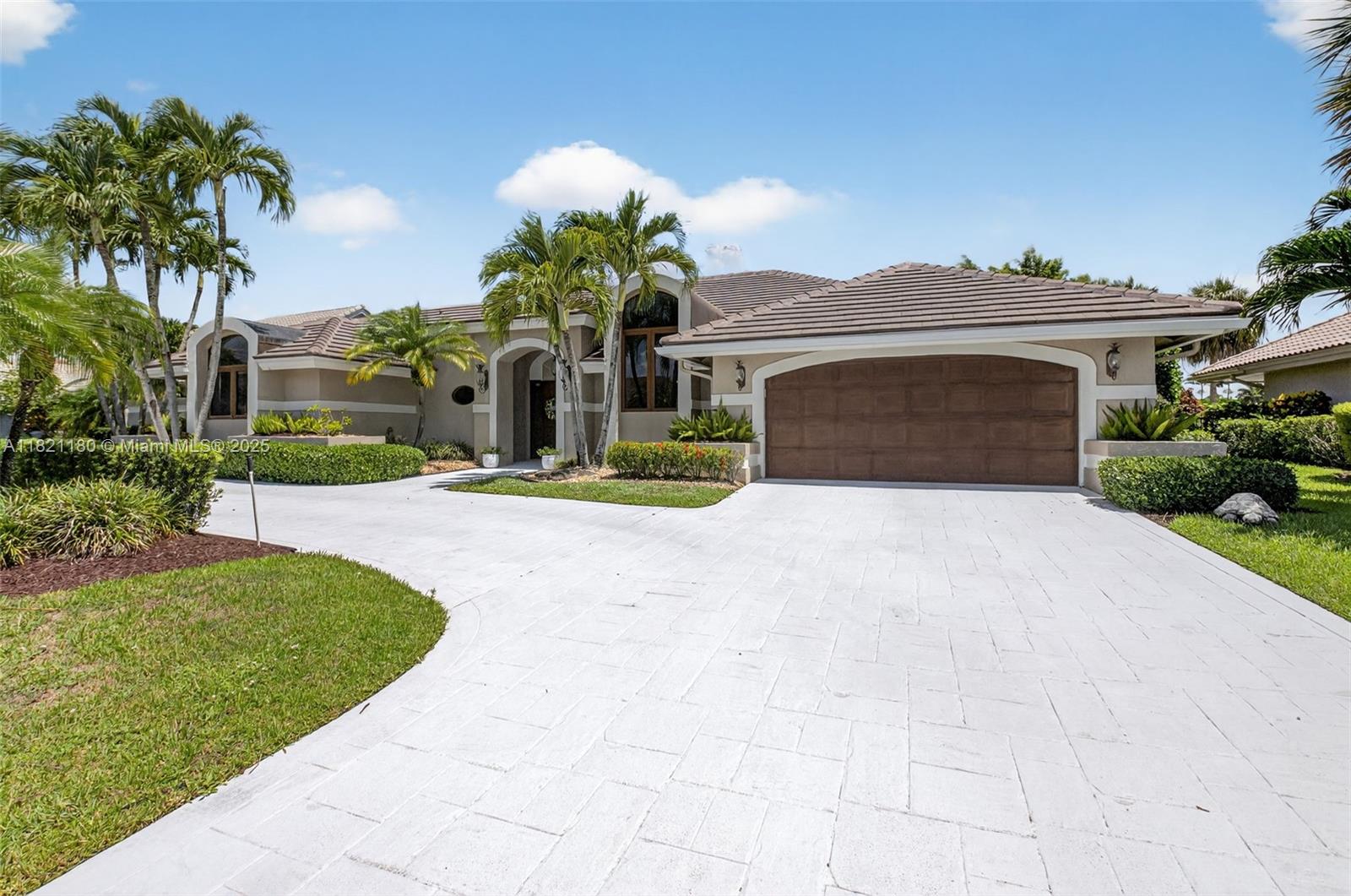 STONEBRIDGE - Residential
