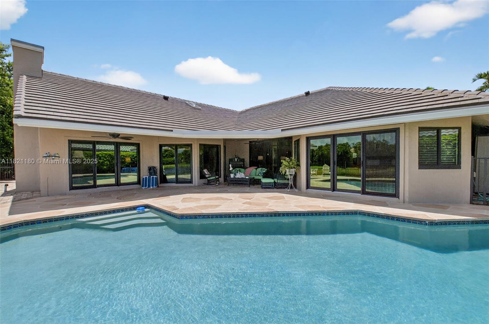 STONEBRIDGE - Residential