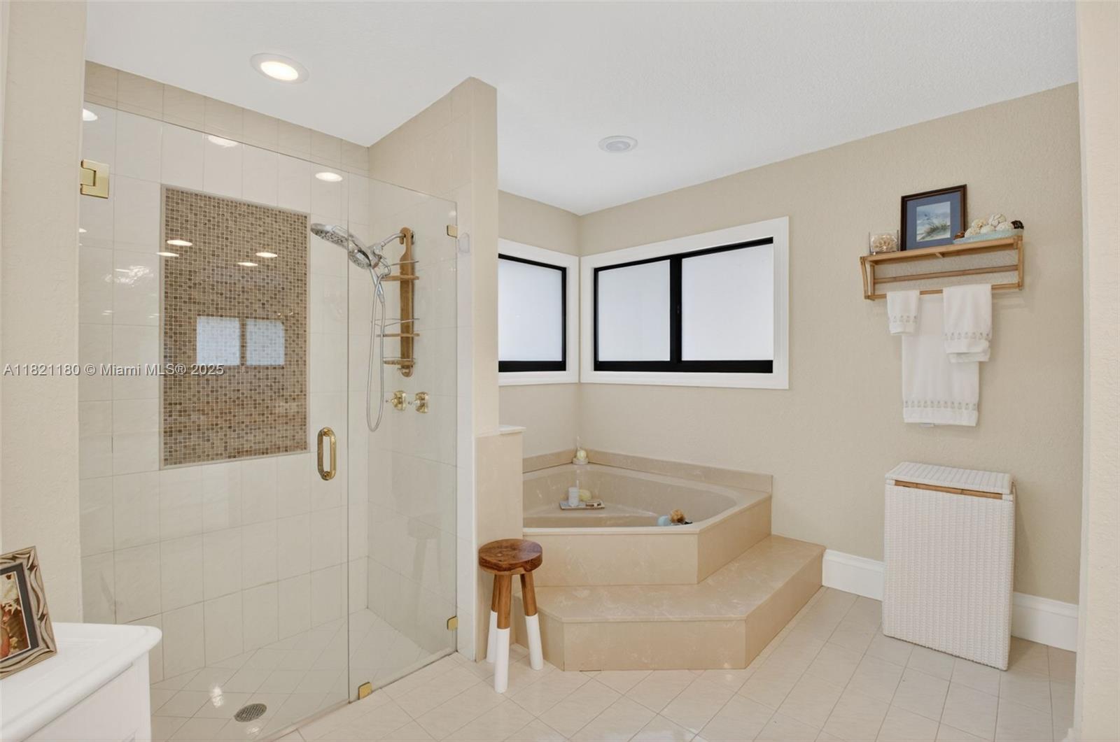 STONEBRIDGE - Residential