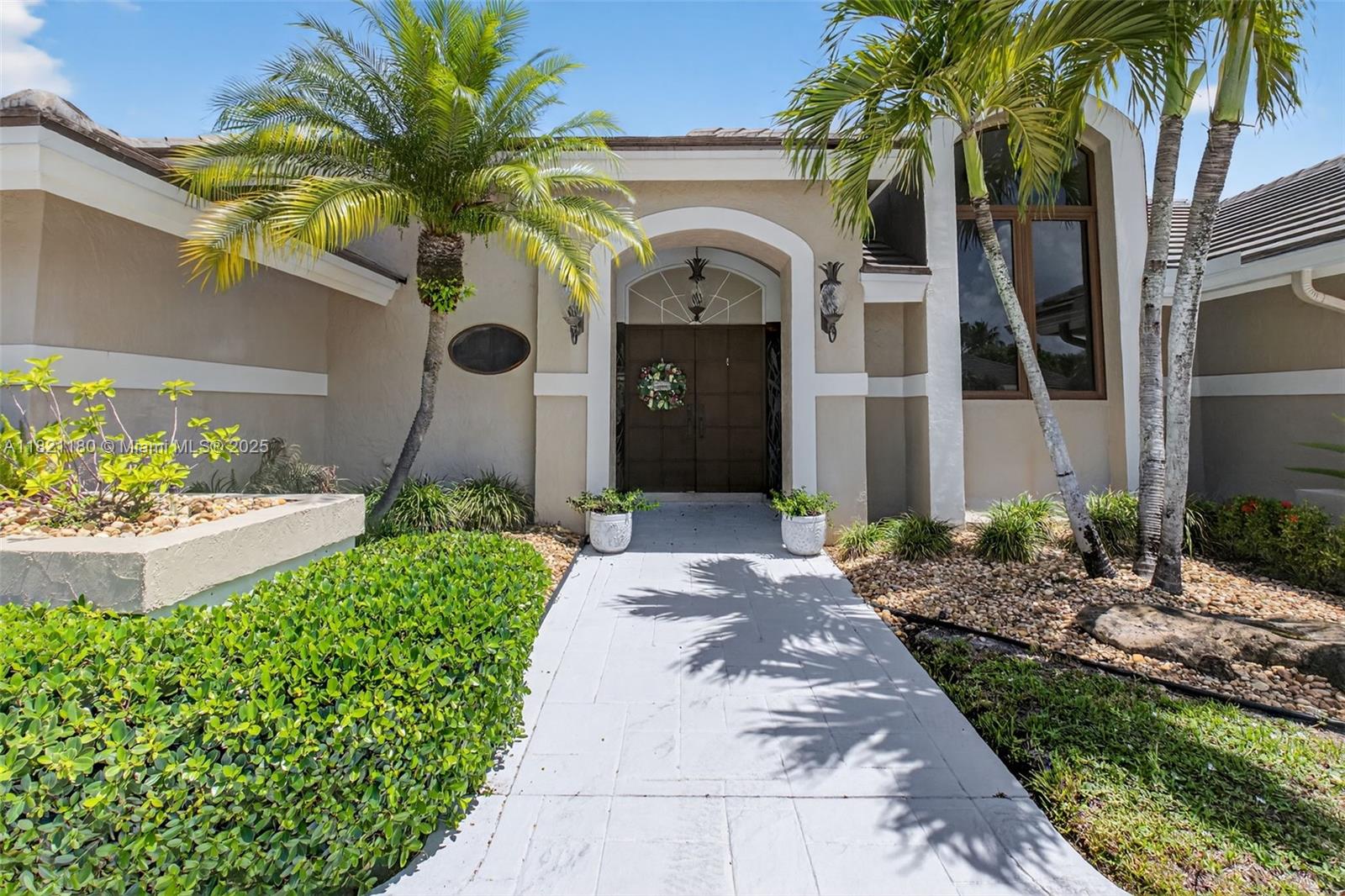 STONEBRIDGE - Residential