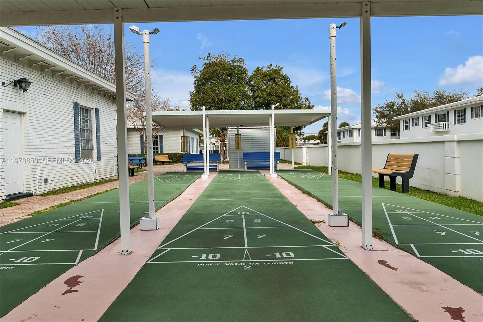 IMPERIAL POINT COLONNADES - Residential