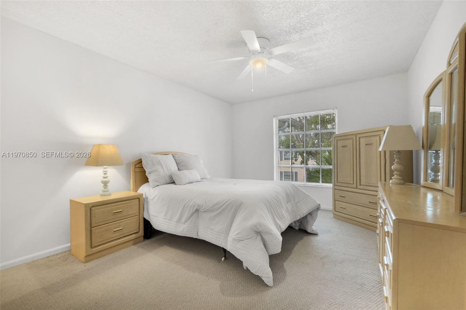 IMPERIAL POINT COLONNADES - Residential