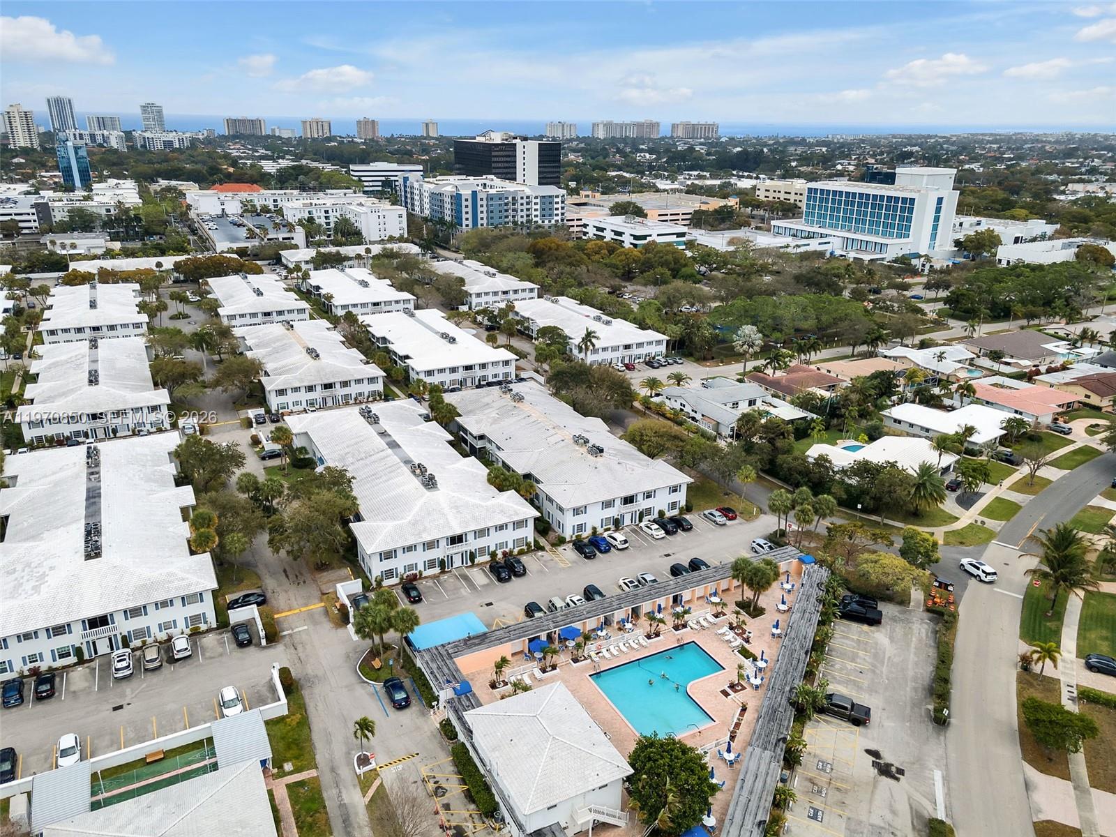 IMPERIAL POINT COLONNADES - Residential