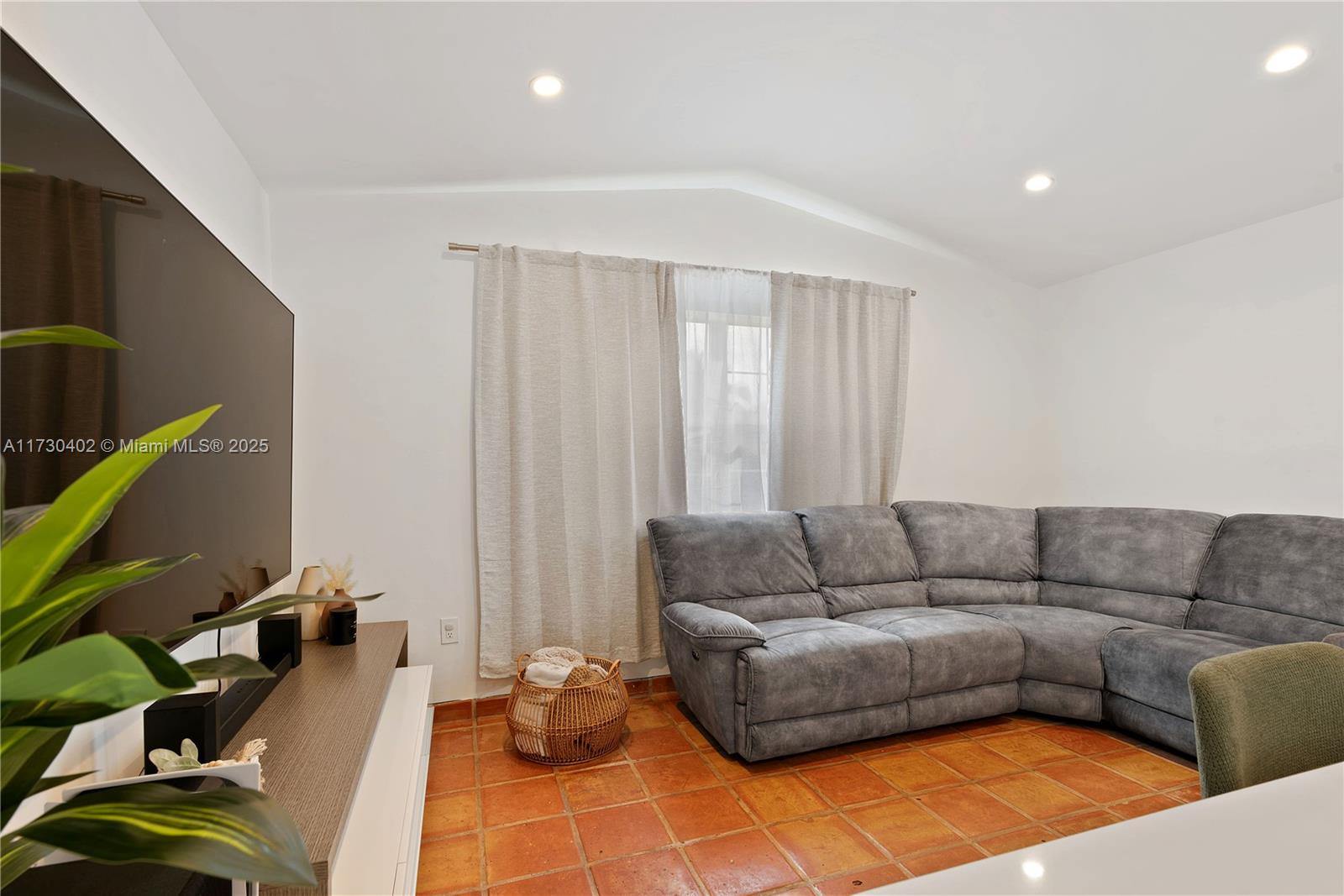 CENTENNIAL SEC 1 - Residential