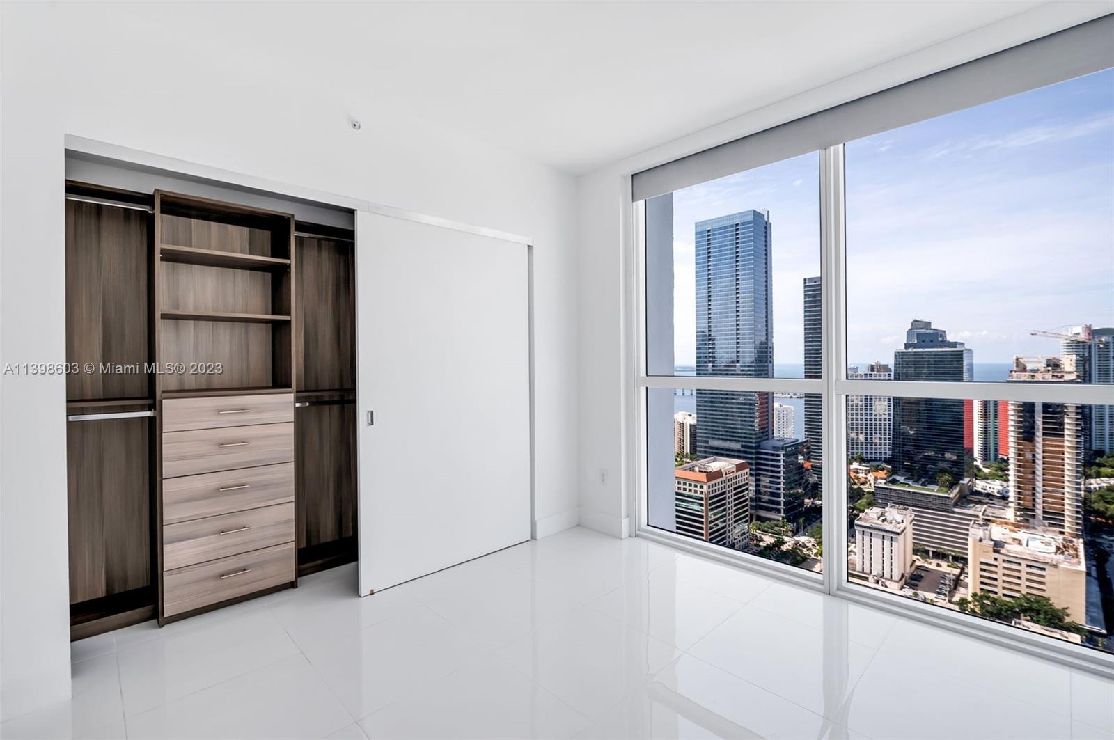 THE BOND (1080 BRICKELL) - Residential