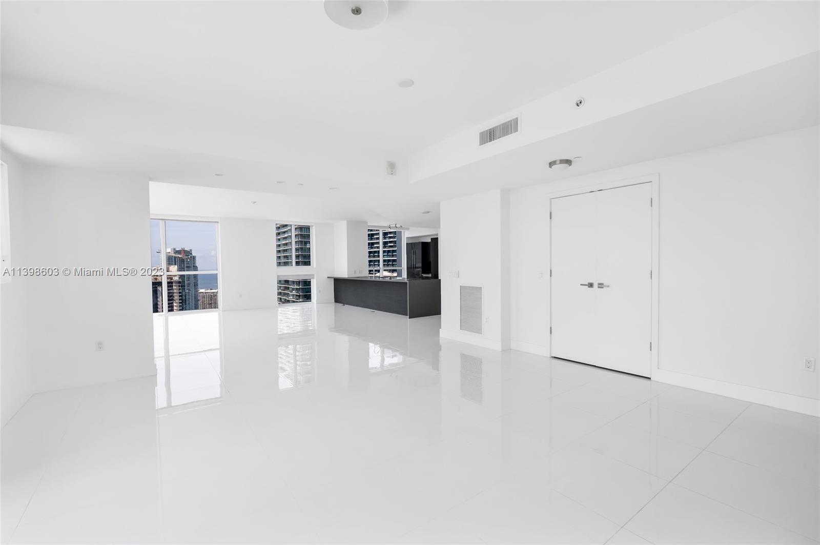 THE BOND (1080 BRICKELL) - Residential