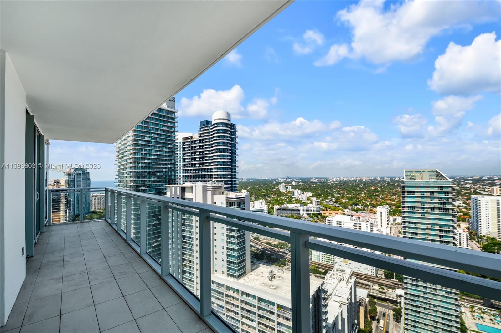 THE BOND (1080 BRICKELL) - Residential