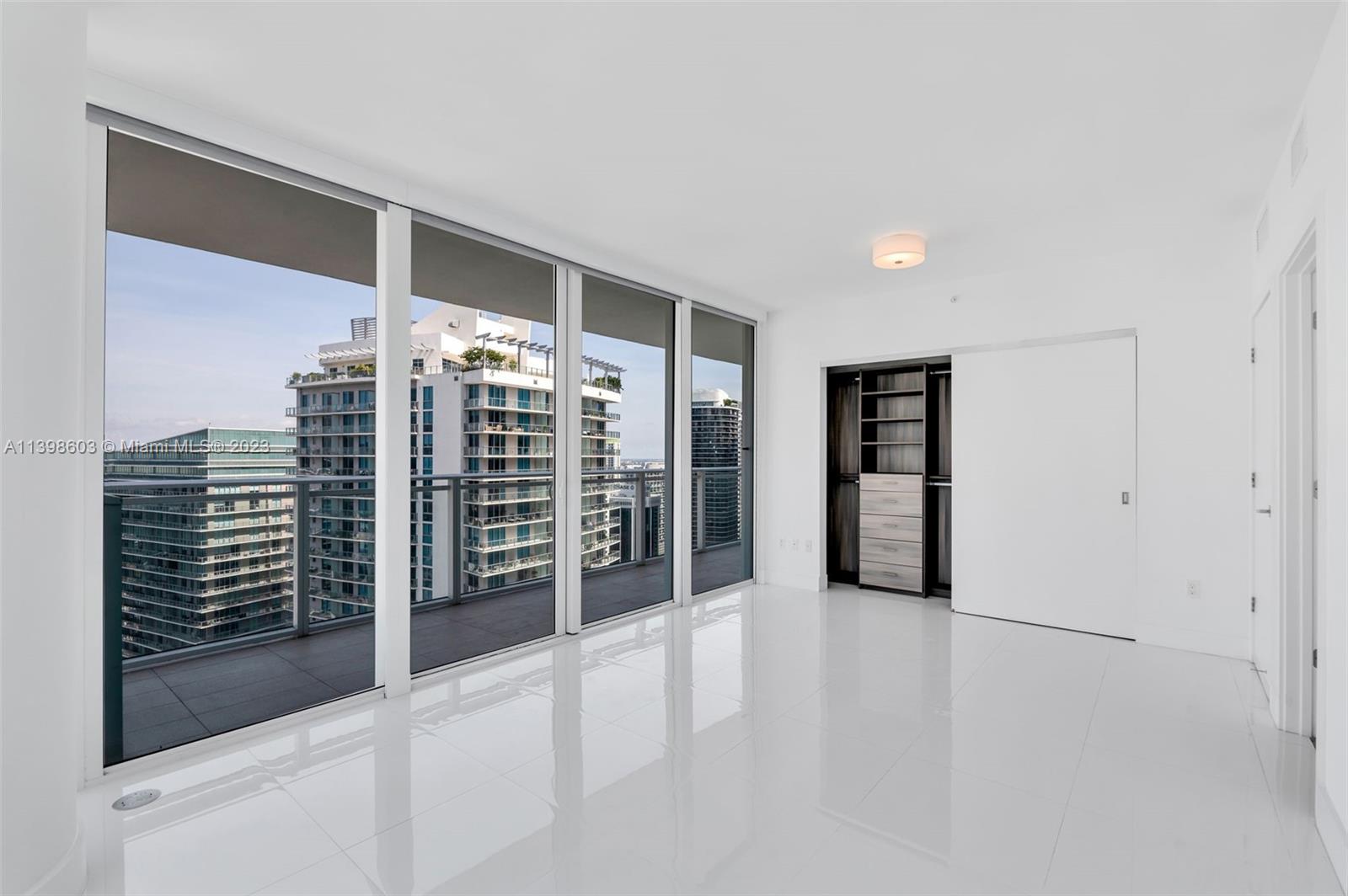 THE BOND (1080 BRICKELL) - Residential