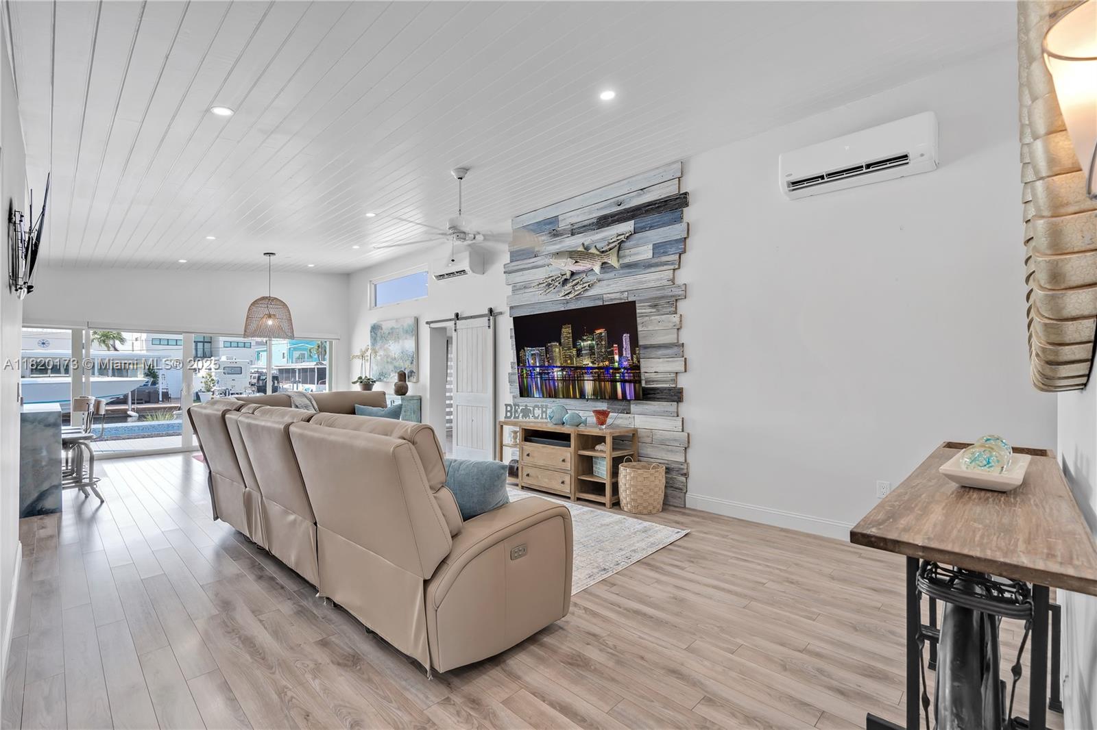 LAKE SURPRISE ESTATES - Residential