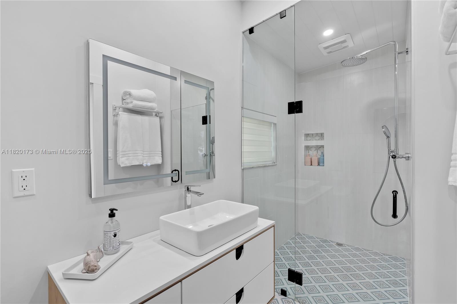 LAKE SURPRISE ESTATES - Residential