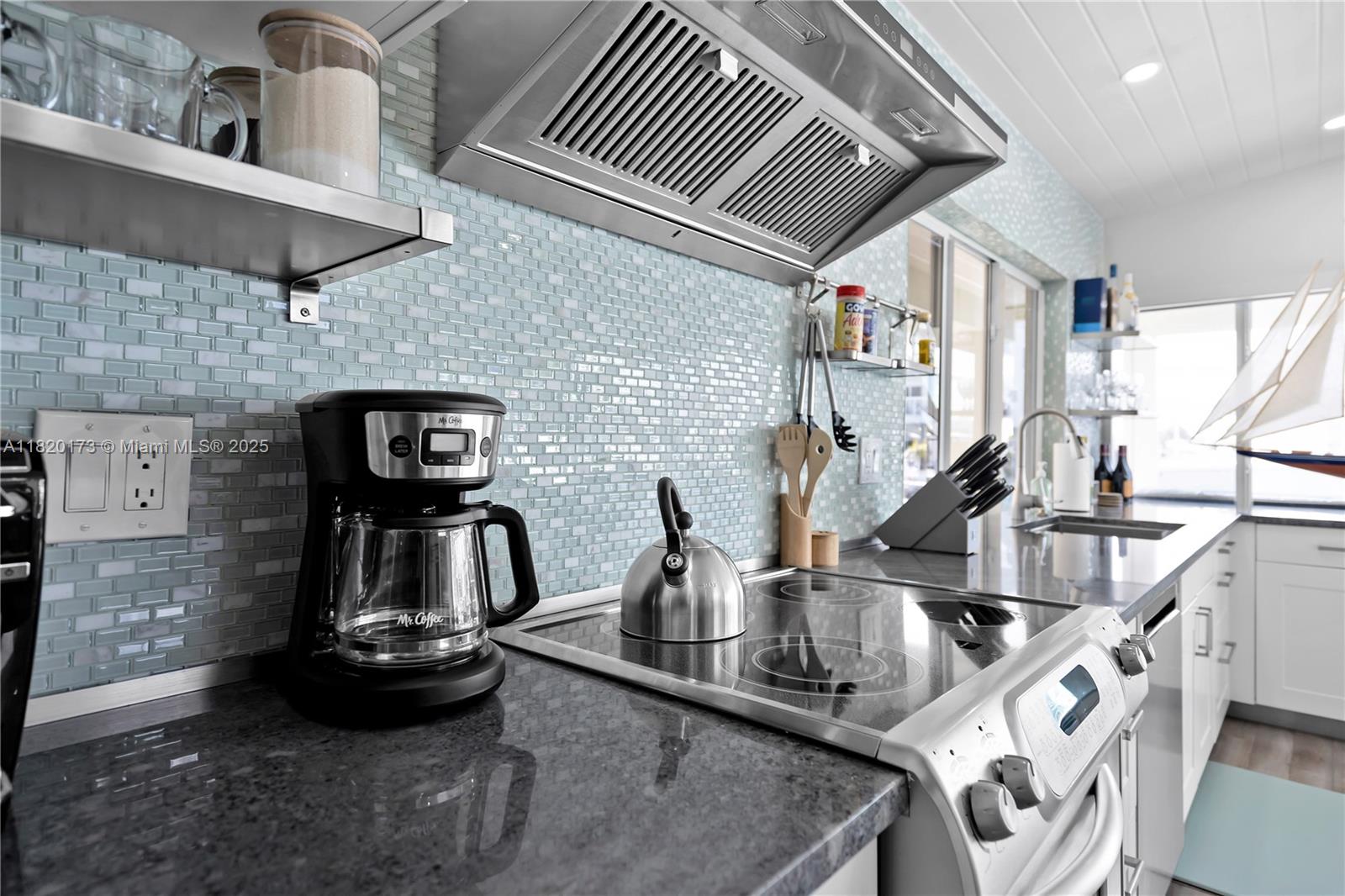 LAKE SURPRISE ESTATES - Residential