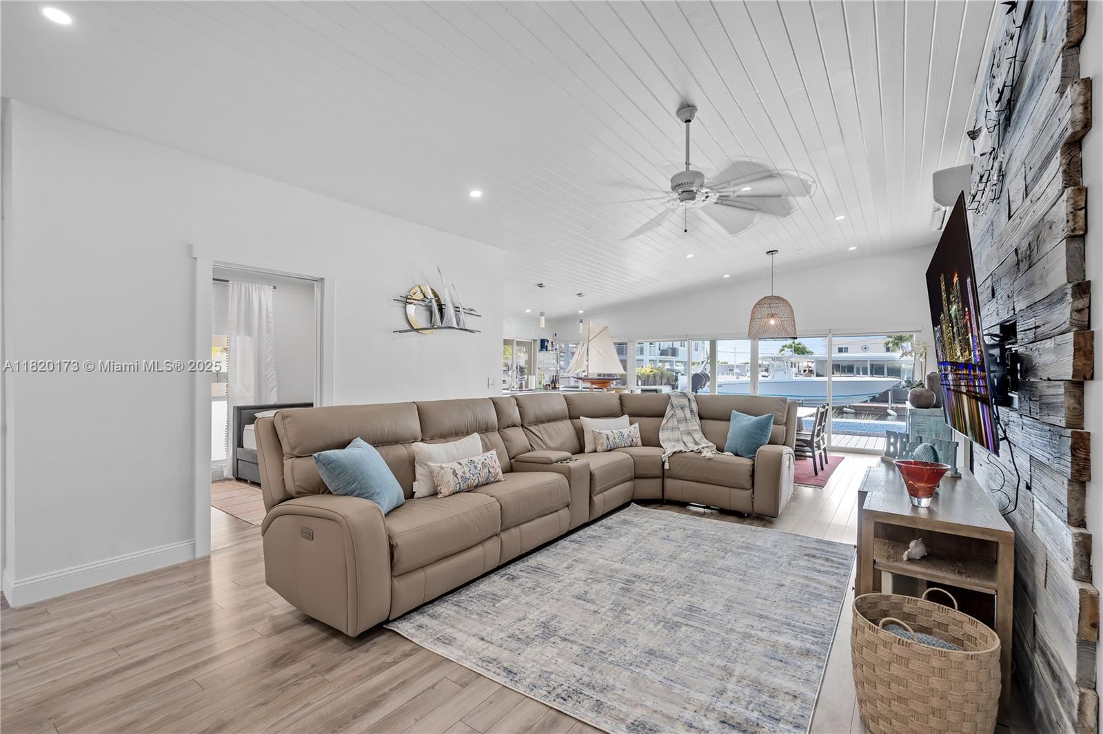 LAKE SURPRISE ESTATES - Residential