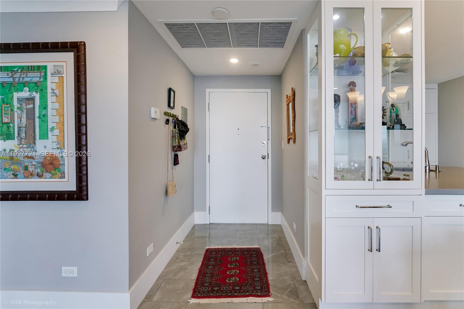 700 Biltmore Way 909