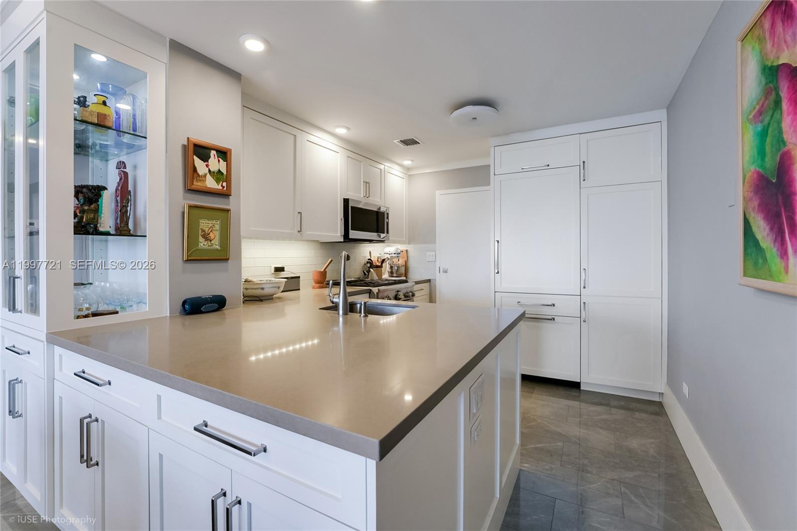 700 Biltmore Way 909