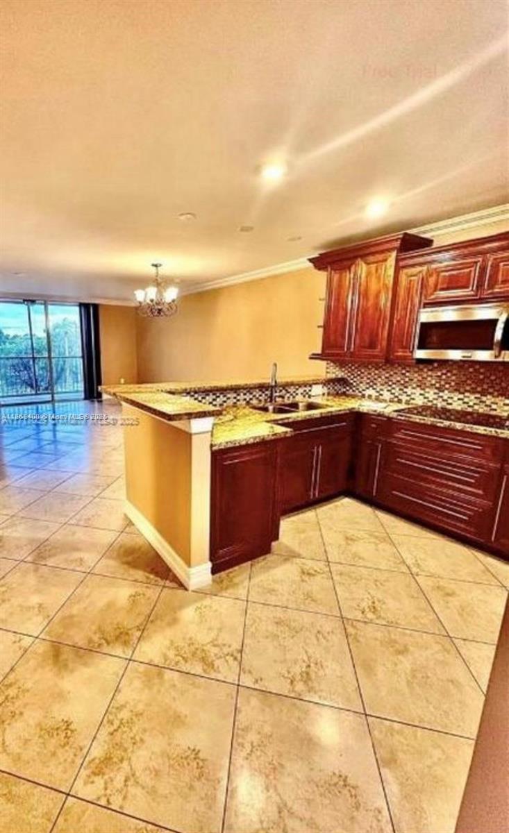 19851 SW 114th Ave 302