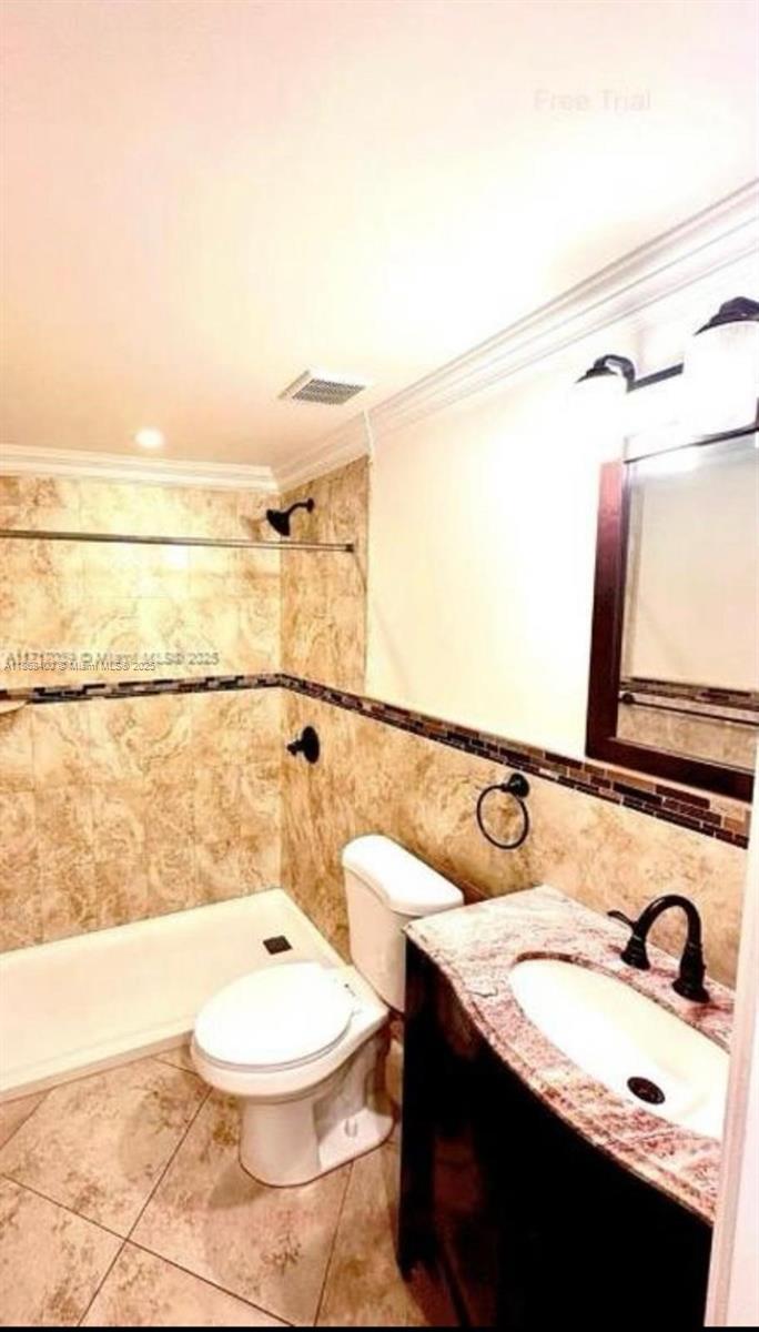 19851 SW 114th Ave 302