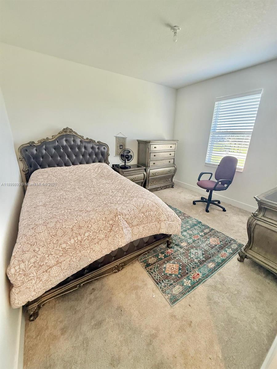 RESERVE AT DAVIE - Residential Lease