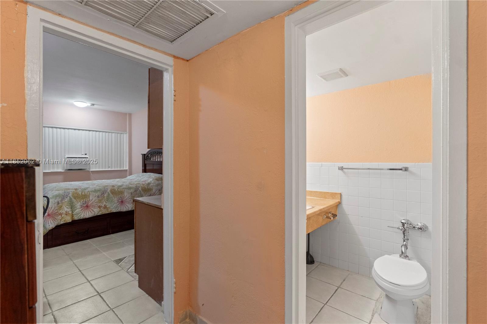 DIPLOMAT GOLF & RACQUET C - Residential