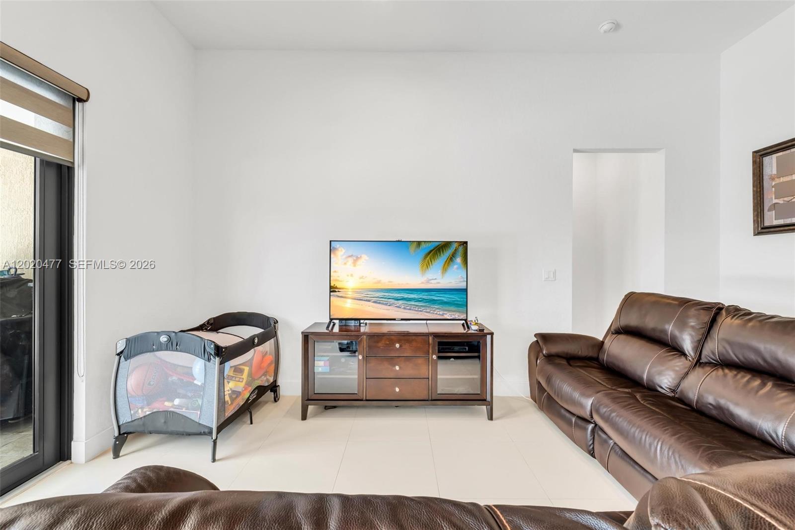 CYPRESS LAKE - Residential