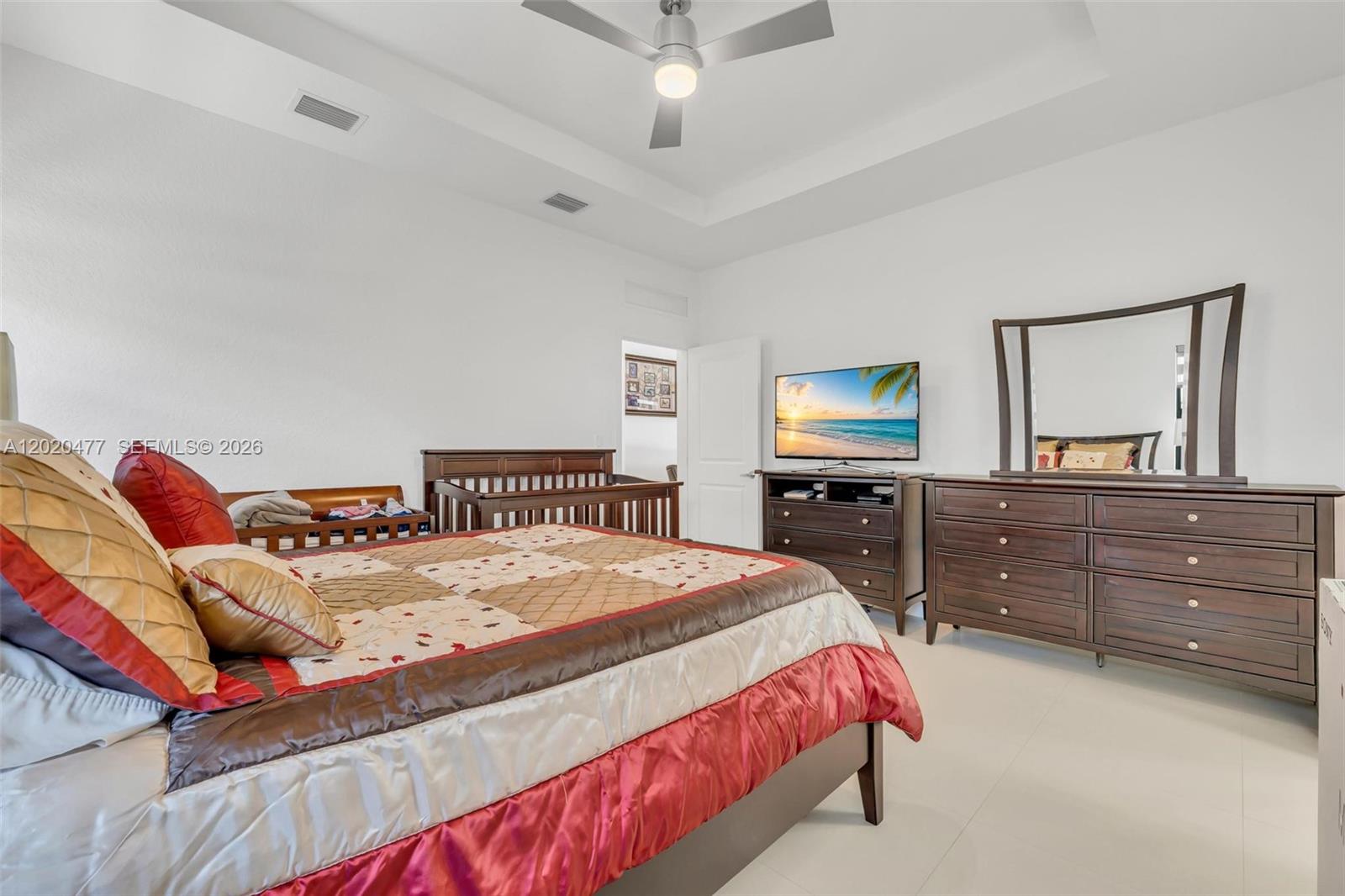CYPRESS LAKE - Residential