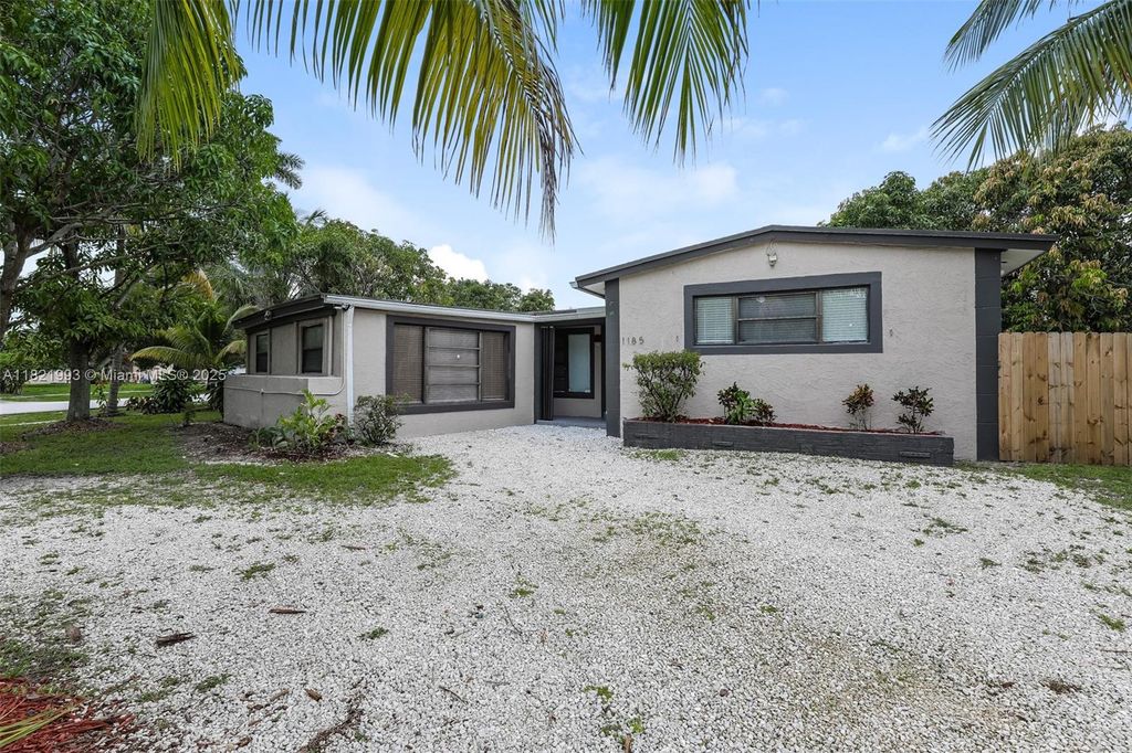 Photo of 1185 Arizona Ave, Fort Lauderdale, FL 33312 (MLS # A11821993)