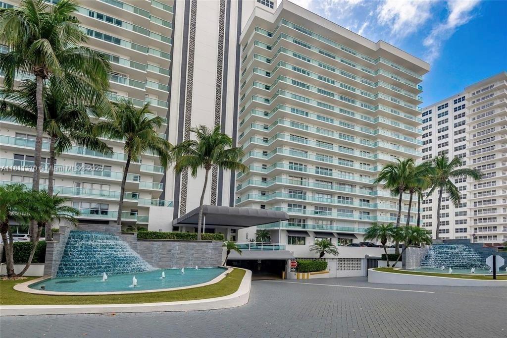 Rental Property at 3900 Galt Ocean Dr 1109, Fort Lauderdale, Broward County, Florida - Bedrooms: 1 
Bathrooms: 2  - $3,600 MO.