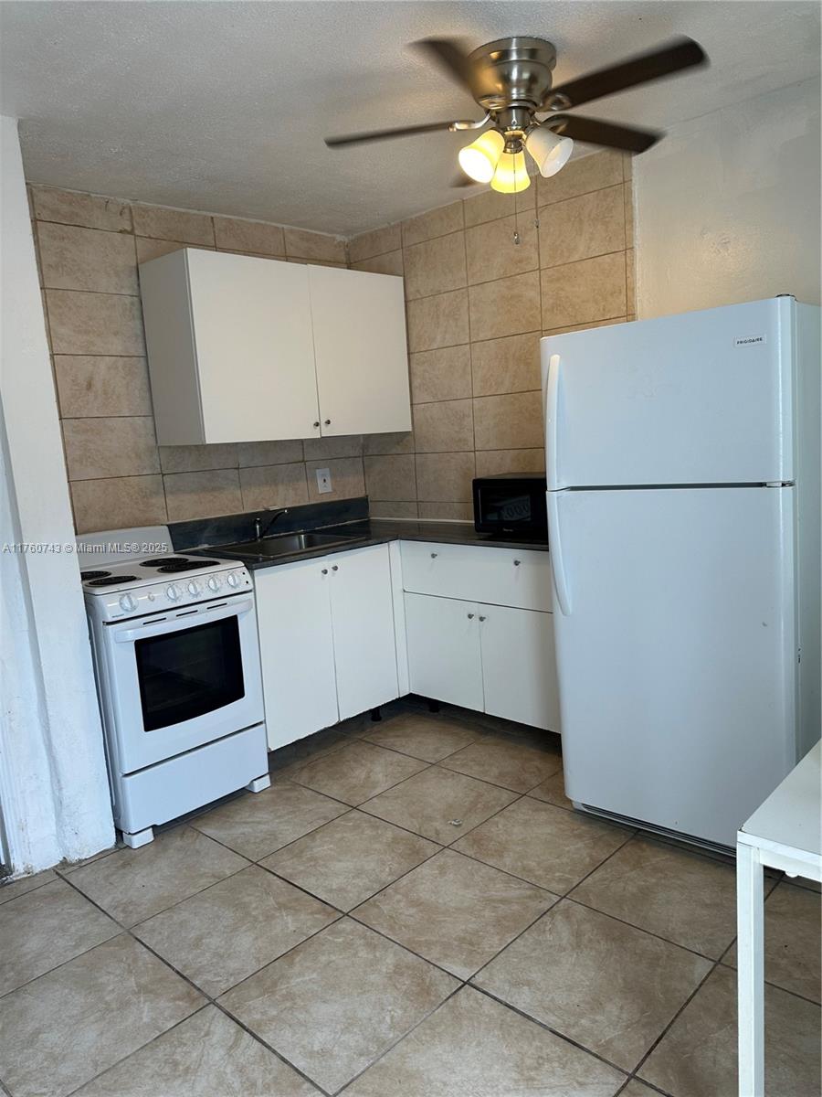 615 NE 3rd St 1-4