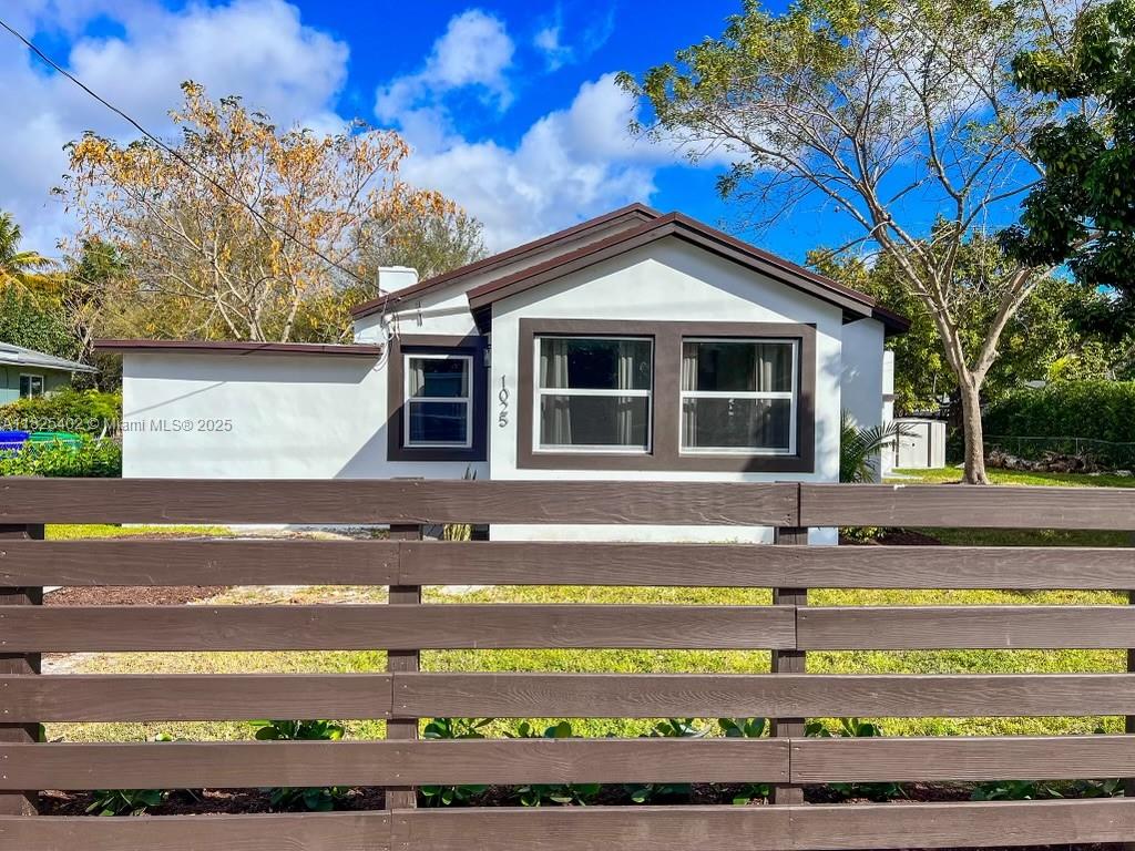 1027 NW 55th St 1