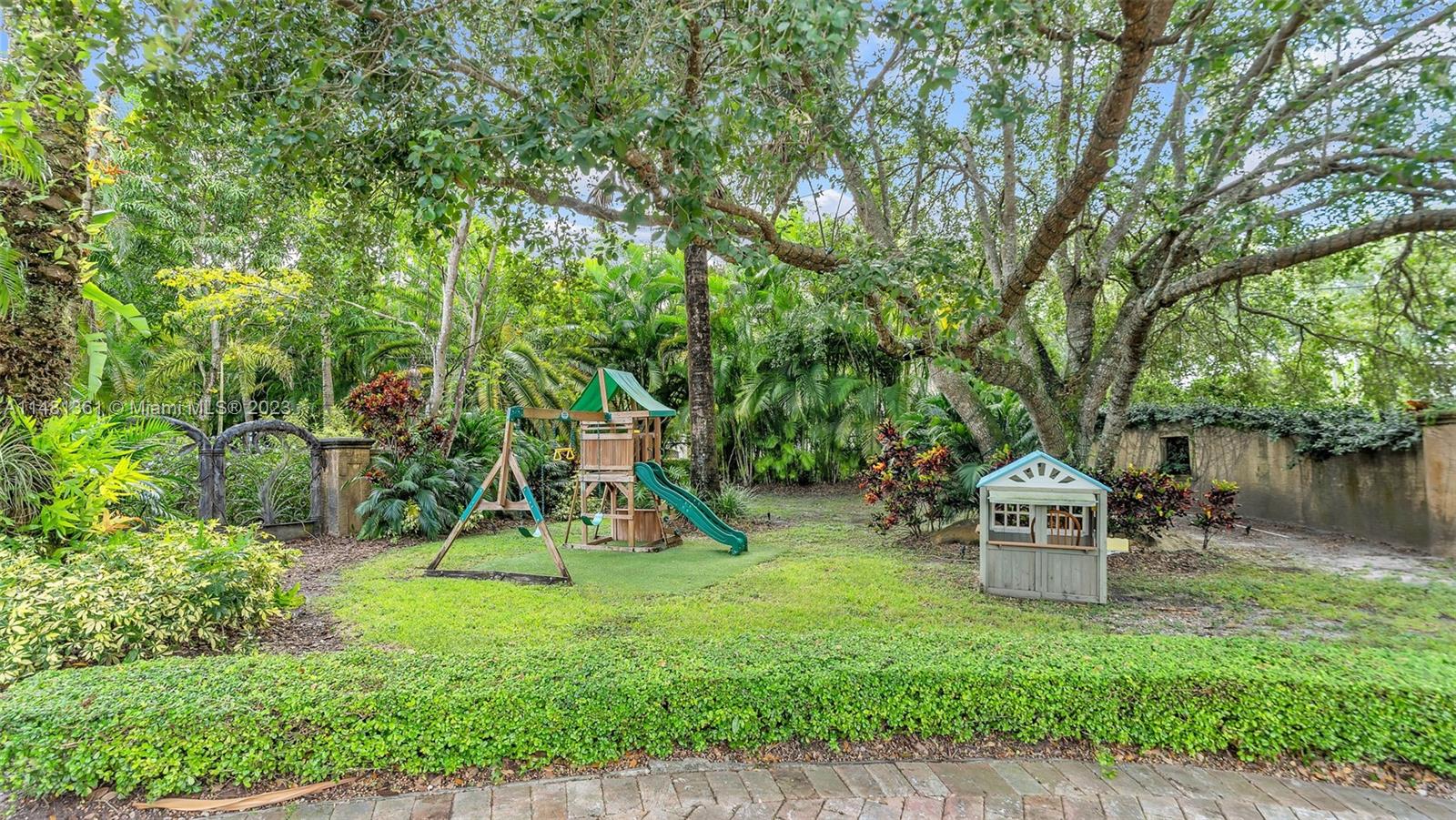 AMBIENCE ESTATES - Residential