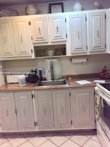 KINGS POINT SAXONY CONDOS - Residential Lease