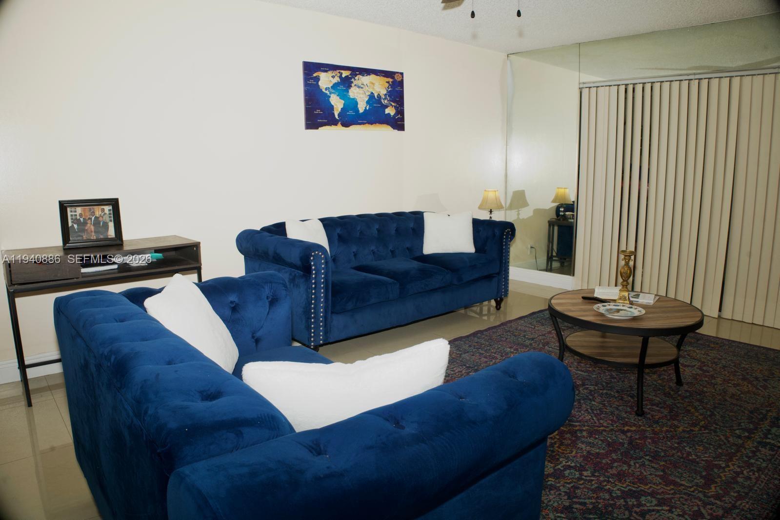 GREENS OF INVERRARY PHASE - Residential