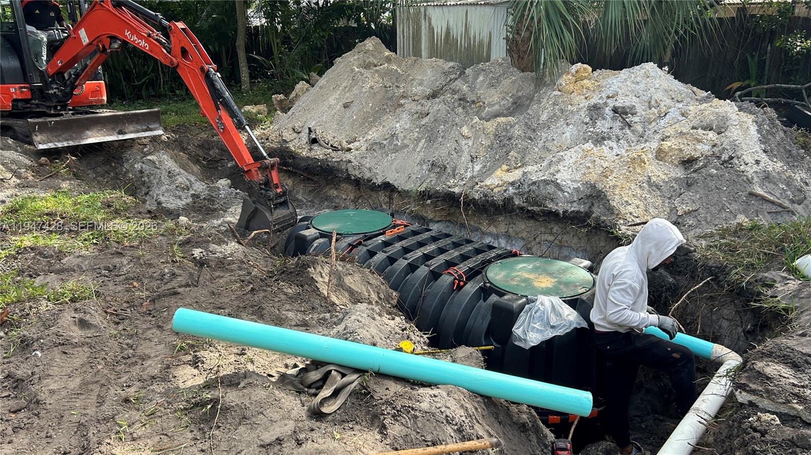 MIC-LIL ESTATES - Residential