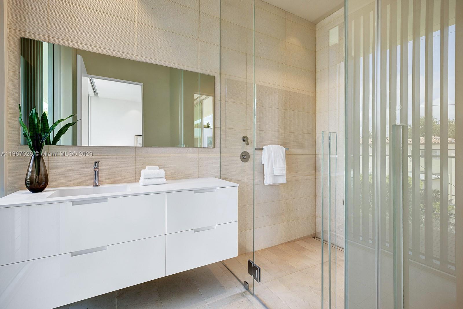 Ritz Carlton Residences - Residential