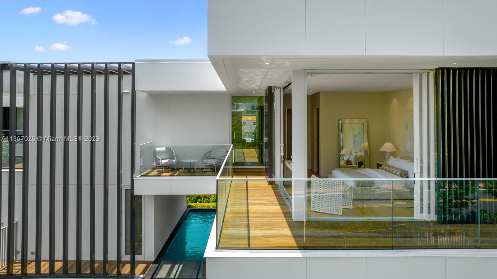 Ritz Carlton Residences - Residential