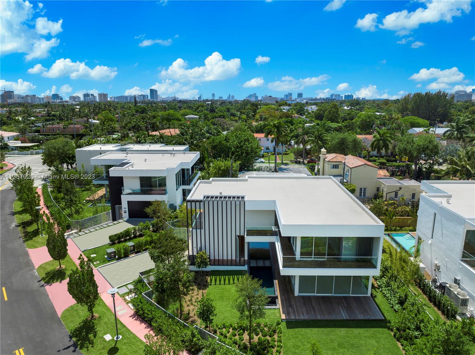 Ritz Carlton Residences - Residential