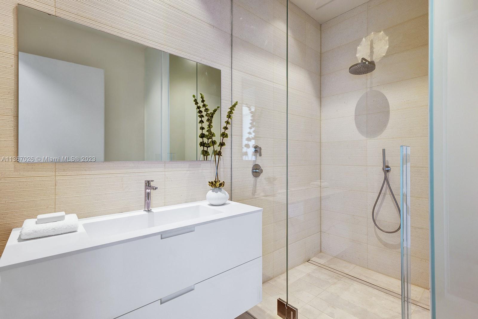 Ritz Carlton Residences - Residential