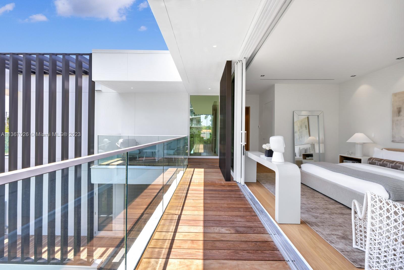 Ritz Carlton Residences - Residential