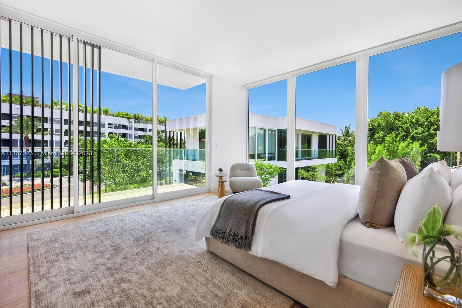 Ritz Carlton Residences - Residential