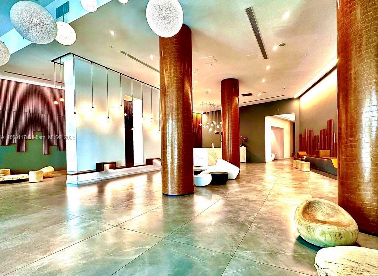 Wind Condo - Residential