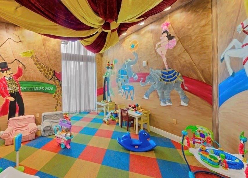 Wind Condo - Residential