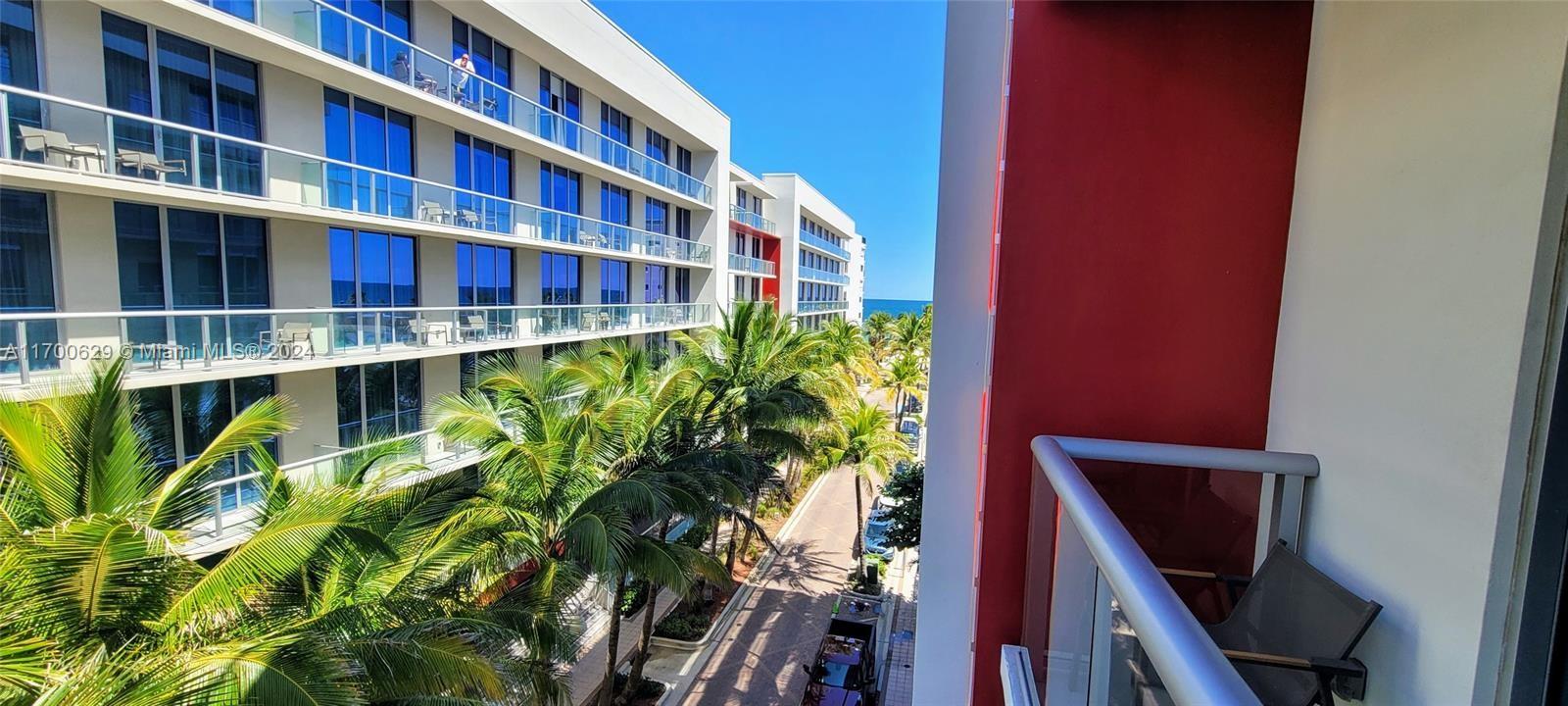 This luxurious and studio offers the perfect retreat just minutes from the vibrant Hollywood Beach Boulevard, a lively seaside community known for its breathtaking Atlantic coastline and dynamic entertainment options. Located within walking distance of the beach, you can enjoy the soft sands and sparkling waters at your convenience. Savor stunning sunsets from our rooftop swimming pool or unwind with a cocktail in the chic sky bar lounge.
Fully furnished with elegant decor and state-of-the-art amenities, this apartment provides the ultimate in comfort, ensuring a seamless "home away from home" experience. Ideal for solo adventurers, couples, or business travelers, it’s nestled in a 5-star resort
Relax, recharge, and indulge your perfect beach escape awaits!
