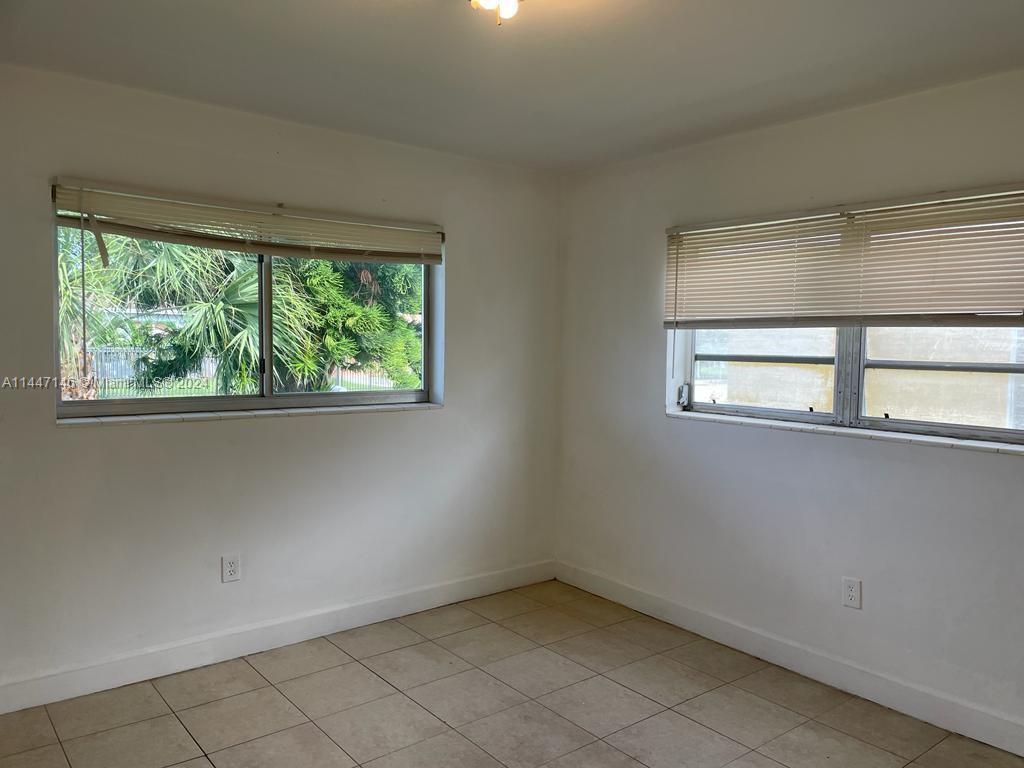 Property for Sale at Address Not Disclosed, Miami, Broward County, Florida - Bedrooms: 3 
Bathrooms: 2  - $390,000